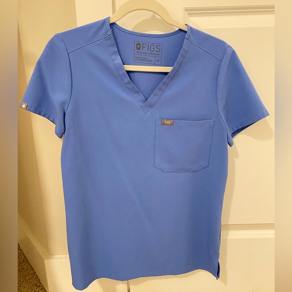 Figs Catarina One-Pocket Scrub Top in Ceil Blue - Picture 3 of 6